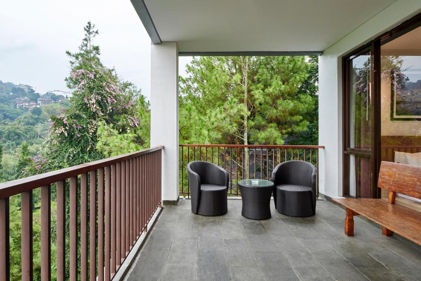 Narwastu Hill View Villa 6 Bedrooms With A Private Swimming Pool 万隆 外观 照片